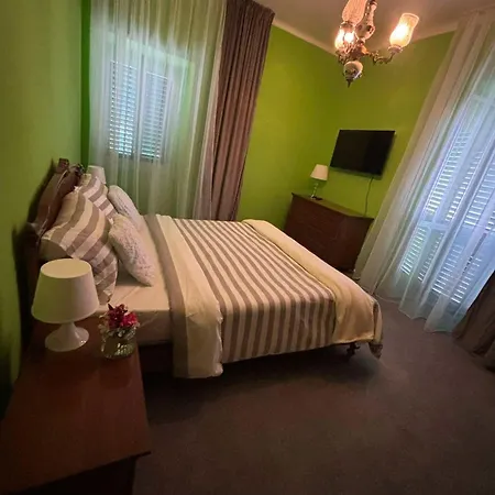 D'angelo Guest house